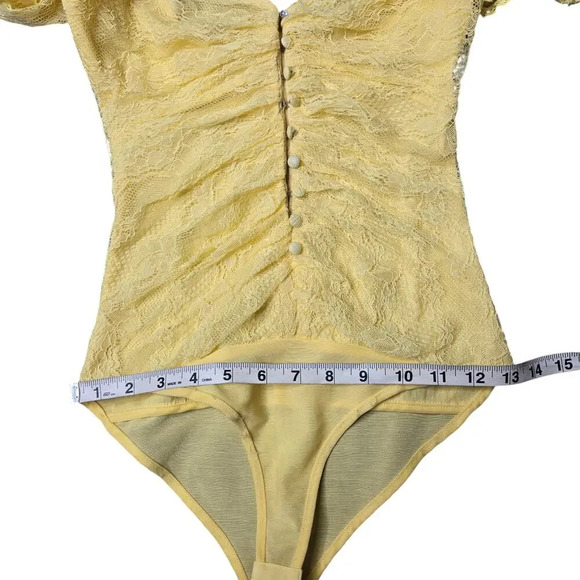 Jonathan Simkhai Yellow lace bodysuit - Picture 5 of 8